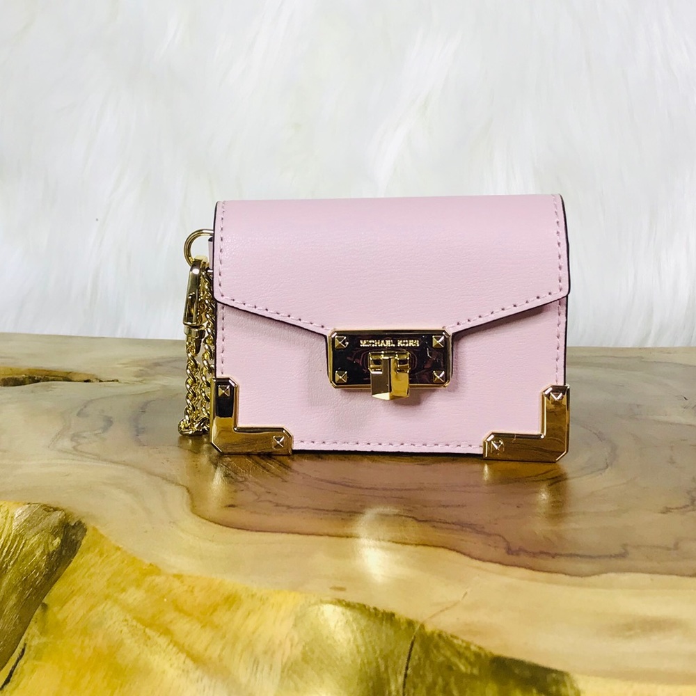 Michael Kors Kinsley Accordion Card Holder Charms